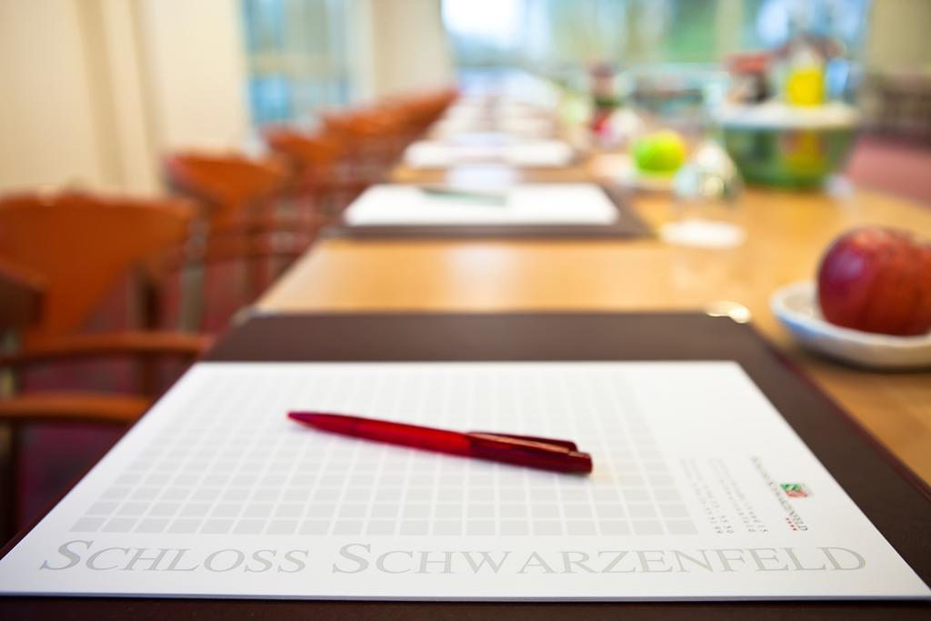 Hotel Schloss Schwarzenfeld מראה חיצוני תמונה