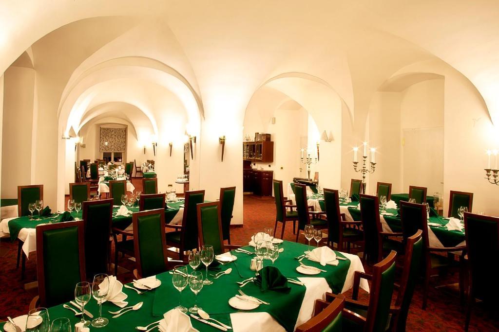 Hotel Schloss Schwarzenfeld מראה חיצוני תמונה